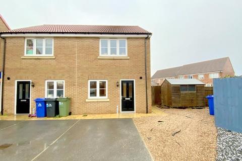 2 bedroom semi-detached house for sale, Sandgate Close, Scartho