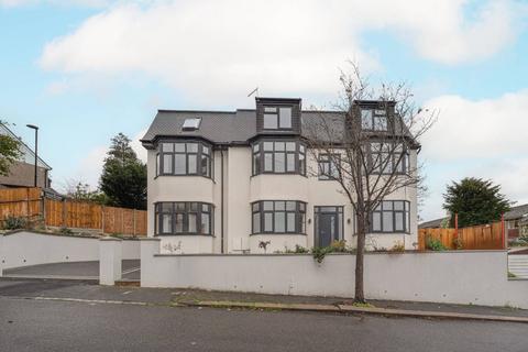 undefined, Kingslyn Crescent, Crystal Palace, London, SE19
