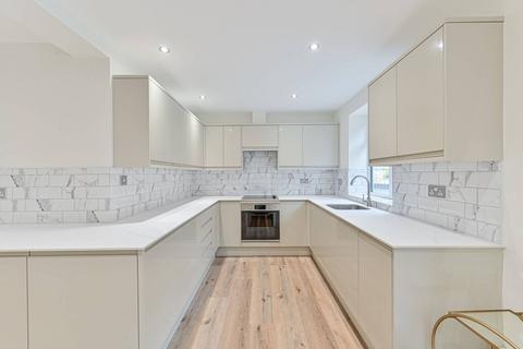 undefined, Kingslyn Crescent, Crystal Palace, London, SE19
