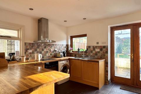 4 bedroom terraced house for sale, Cornerswell Road, Penarth