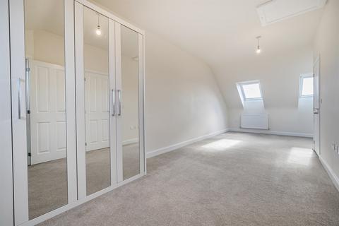 3 bedroom detached house to rent, Nova Close, NN6