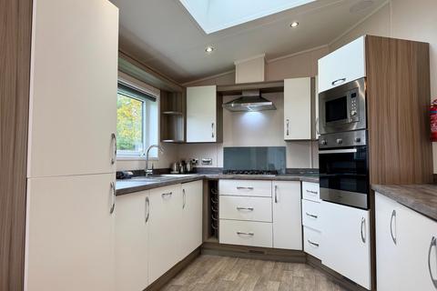 2 bedroom lodge for sale, Allerthorpe East Riding of Yorkshire