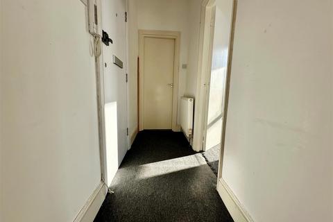 1 bedroom flat to rent, Cromwell Road, Hove BN3