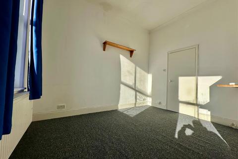 1 bedroom flat to rent, Cromwell Road, Hove BN3