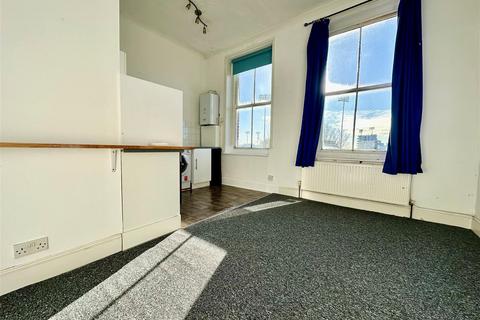 1 bedroom flat to rent, Cromwell Road, Hove BN3