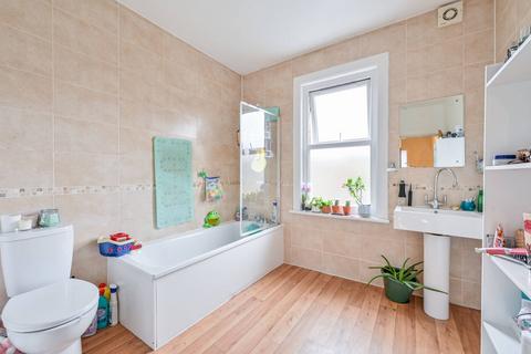 undefined, Penshurst Road, Thornton Heath, CR7