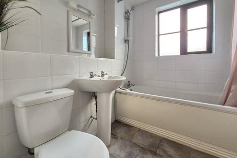 undefined, Lawrence Moorings, Herts CM21