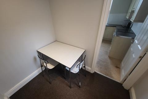 2 bedroom apartment to rent, Wilbraham Road, Chorlton, Manchester, M21 0SD