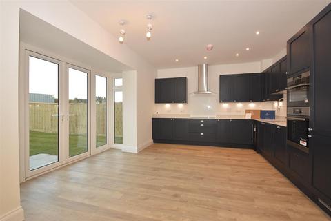 4 bedroom detached house for sale, GODSHILL VILLAGE