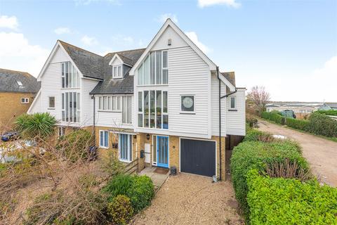 undefined, Island Wall, Whitstable