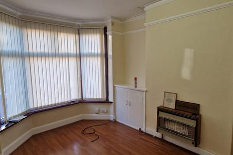2 bedroom terraced house to rent, Green Lane Road, Leicester LE5
