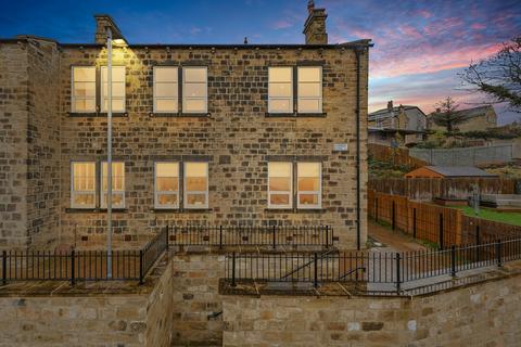 2 bedroom end of terrace house for sale, Bobbin Row, Leeds, LS12