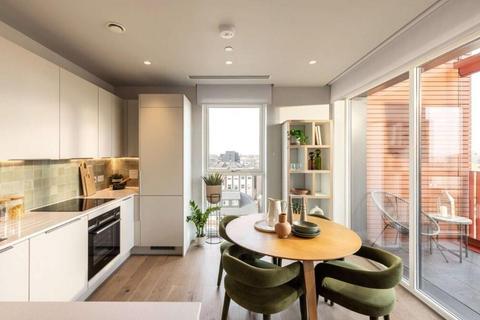 2 bedroom apartment for sale, Aspen Gardens, London W6