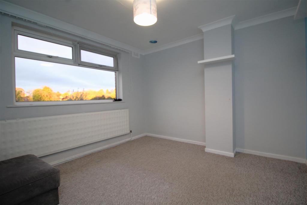 Bedroom 2 .JPG