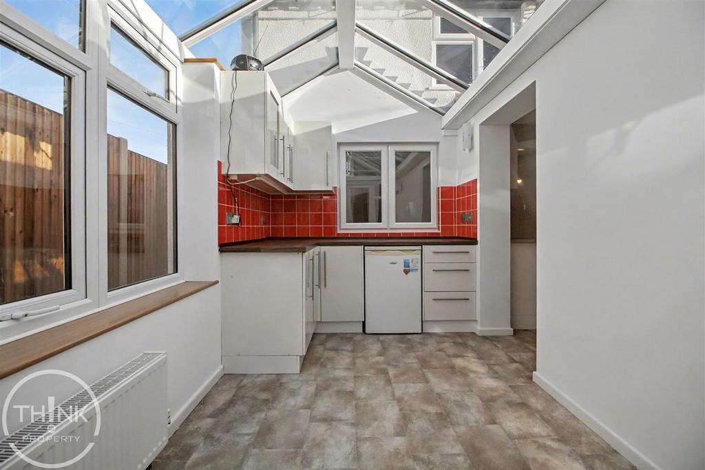 Kitchen/Conservatory