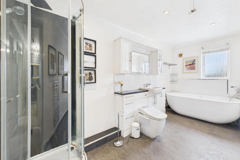 4 bedroom terraced house for sale, Bensham Road, Gateshead, NE8