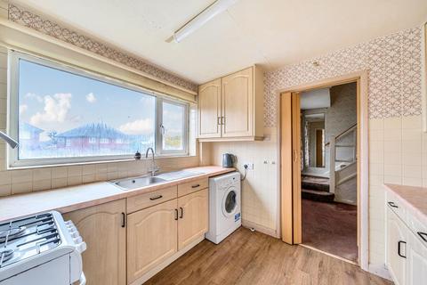 undefined, Woking,  Surrey,  GU21