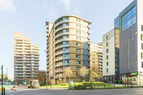 1 bedroom flat for sale, Victoria Road, London W3
