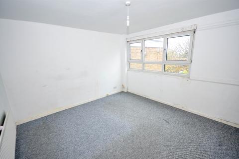4 bedroom apartment for sale, Regent Court, South Shields