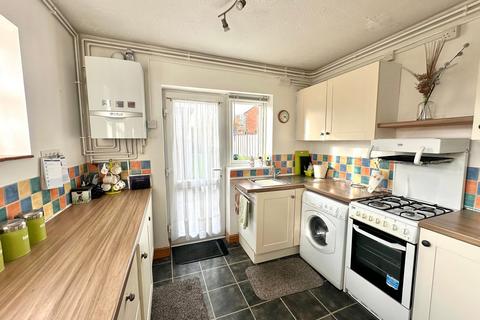 2 bedroom maisonette for sale, Old Dean, Bovingdon HP3