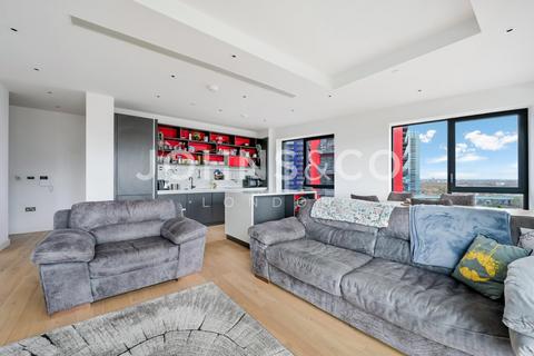 2 bedroom apartment to rent, Echo House, London City Island, London, E14