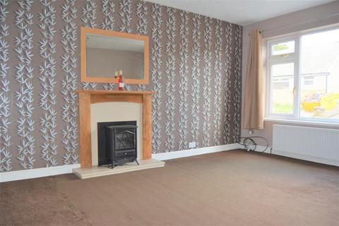 2 bedroom terraced house to rent, Greenfield Avenue, Huddersfield HD3