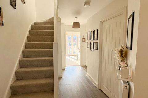3 bedroom semi-detached house for sale, Stafford Way, Market Harborough LE16