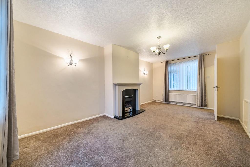 Lounge 1.jpg