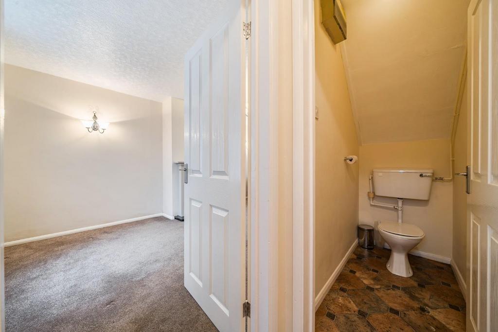Downstairs WC.jpg