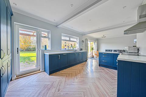 4 bedroom detached house for sale, Rownhams Lane, North Baddesley, Southampton, Hampshire, SO52