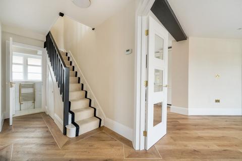 undefined, Brighton Road, Surrey GU7