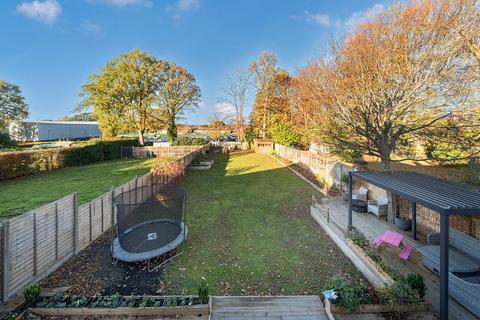 undefined, Prospect Avenue, Farnborough GU14