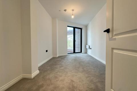 1 bedroom apartment to rent, Springwell Gardens, Whitehall Road, Leeds LS12