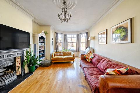 undefined, Alexandra Park Road, London, N10
