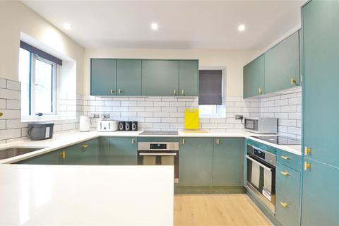 6 bedroom semi-detached house to rent, Filton Avenue, Filton, Bristol, South Gloucestershire, BS34