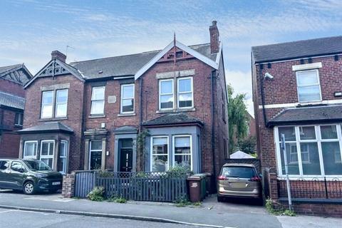 3 bedroom property for sale, Ferrybridge Road, Castleford, West Yorkshire, WF10 4JJ