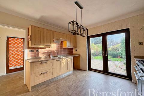 undefined, Ravenscourt Grove, Hornchurch, RM12