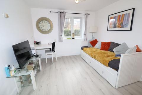 1 bedroom maisonette to rent, Isambard Place, Rotherhithe SE16