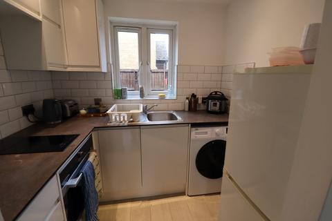1 bedroom maisonette to rent, Isambard Place, Rotherhithe SE16