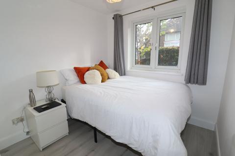 1 bedroom maisonette to rent, Isambard Place, Rotherhithe SE16
