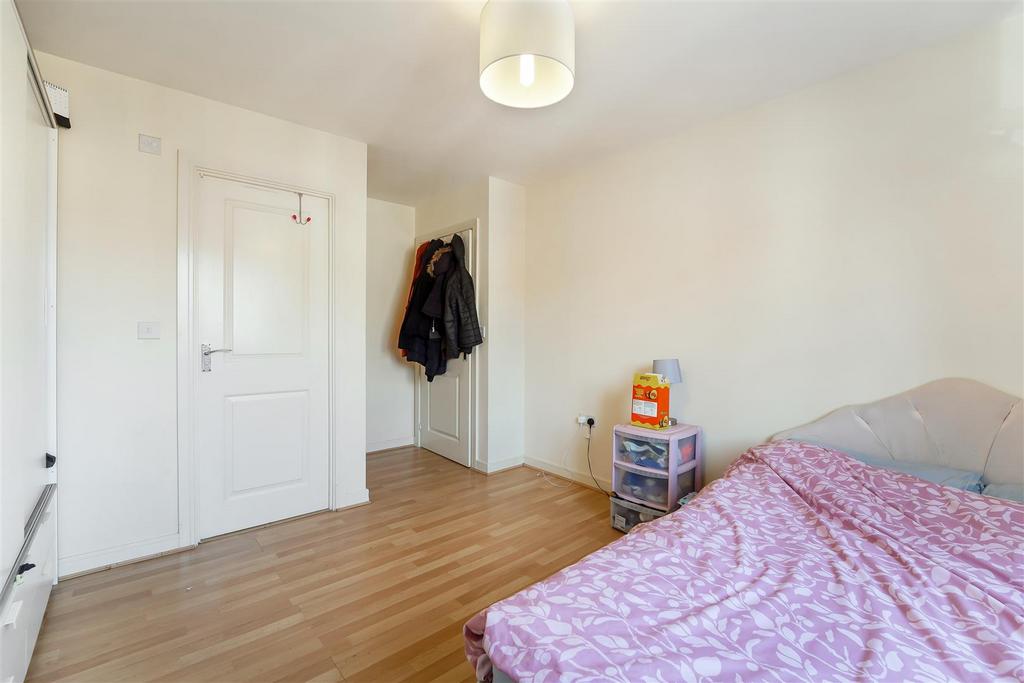 SCHOOLGATE DRIVE, NURSERY VIEW HOUSE (8).jpg