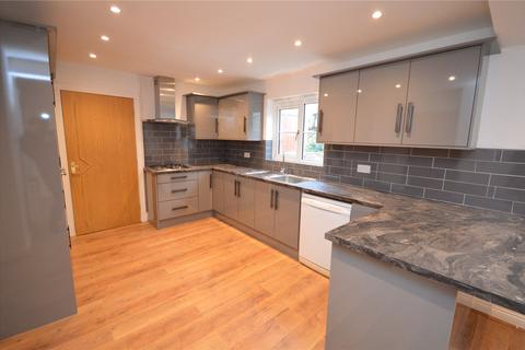 4 bedroom detached house for sale, Crow Nest Drive, Beeston, Leeds