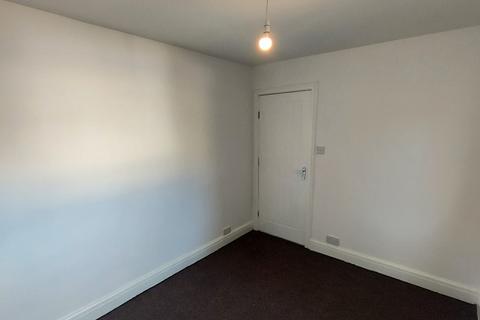 undefined, Oak avenue, Whitefield M45