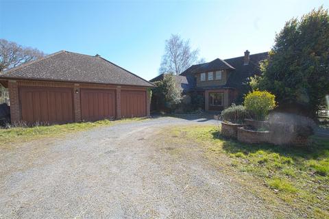 4 bedroom detached house for sale, Whites Hill, Ingatestone CM4