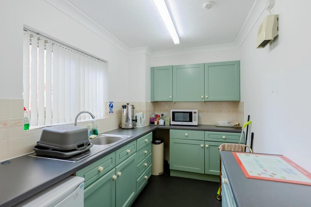 Amberley Court 11.jpg