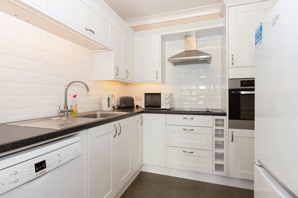 Amberley Court 4.jpg