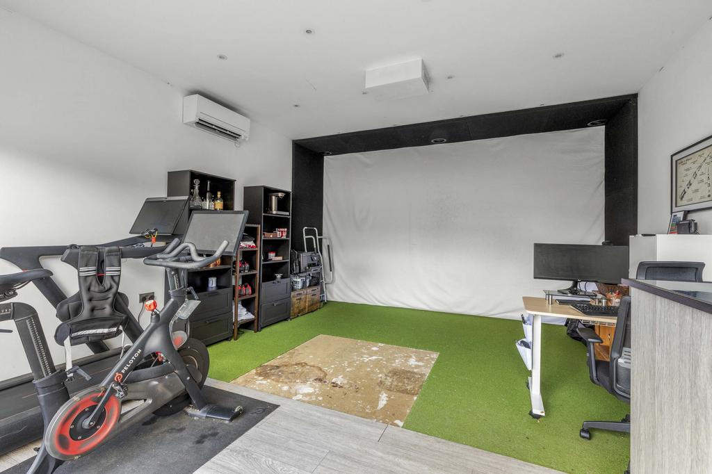 68 Newtown Road, SL7 1 LA (LOW RES)-11