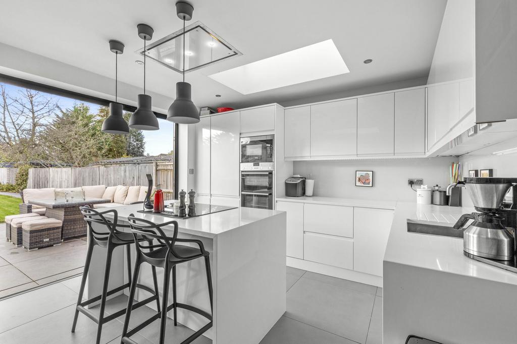 68 Newtown Road, SL7 1 LA (LOW RES)-6