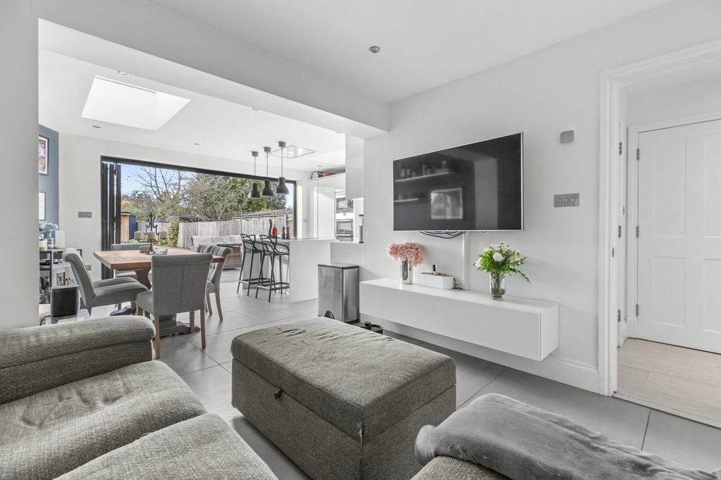 68 Newtown Road, SL7 1 LA (LOW RES)-8