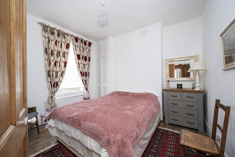 4 bedroom house for sale, Malvern Road, Hackney, London, E8